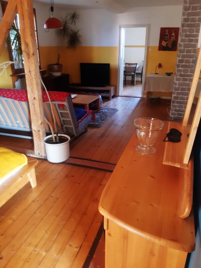 Casa Pinus Sol Apartment Gudensberg Bagian luar foto